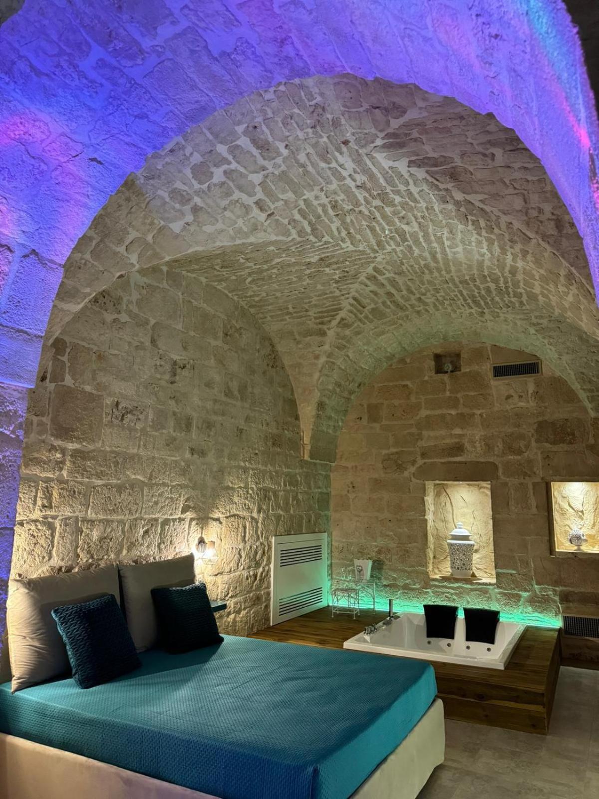 Lwg Suite 17 Martina Franca Bagian luar foto