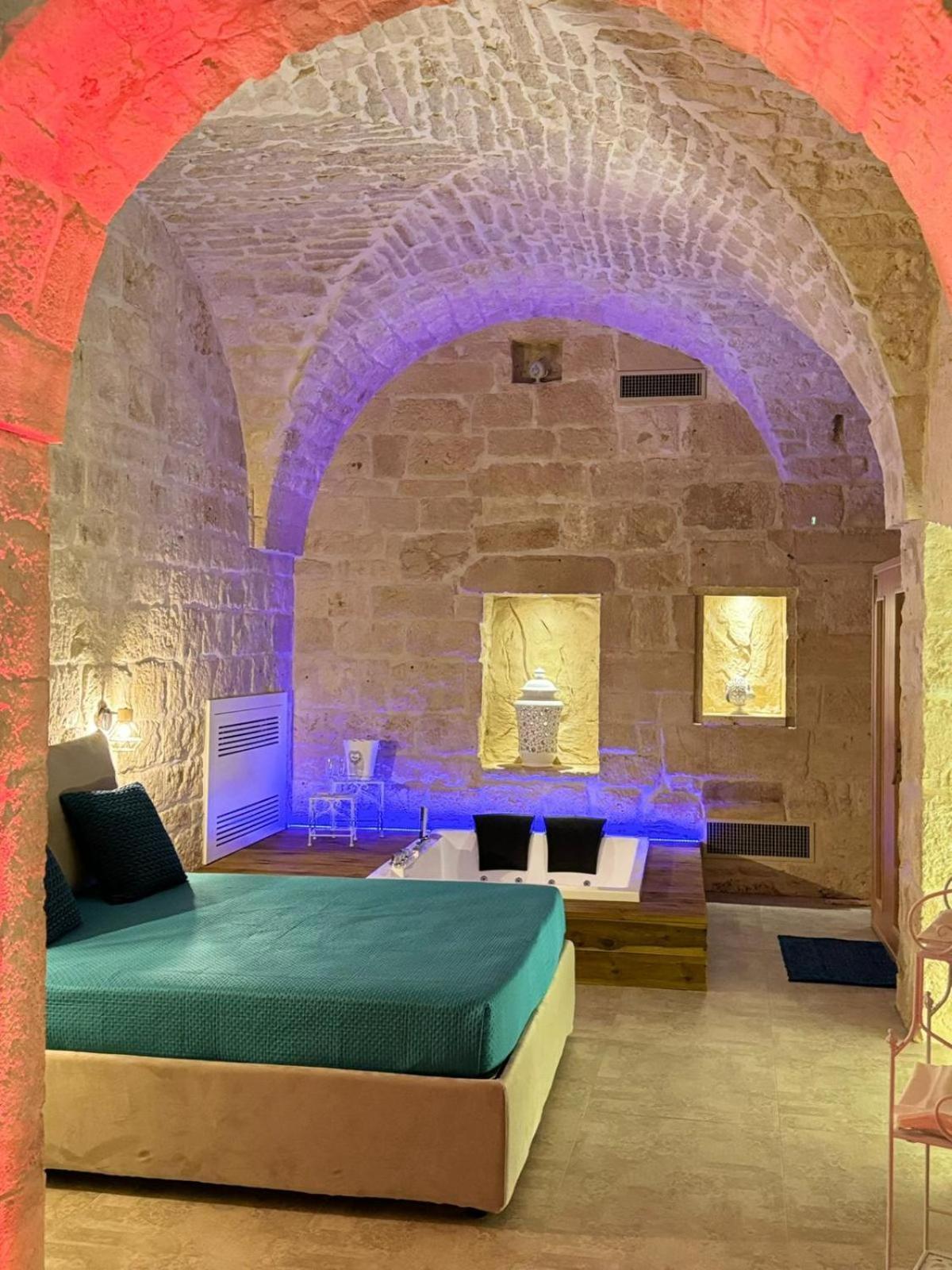 Lwg Suite 17 Martina Franca Bagian luar foto